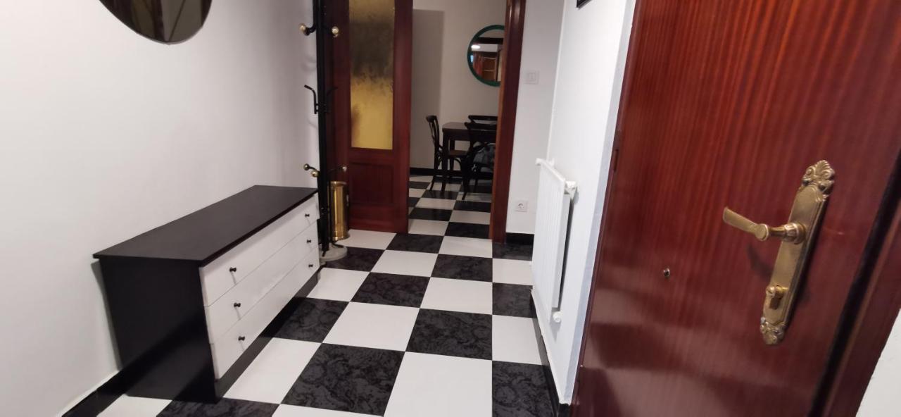 A Cinco Minutos De Todo Apartment Oviedo Exterior foto